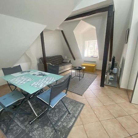 Appartement De Charme Rue Du Chateau Auray Exterior photo